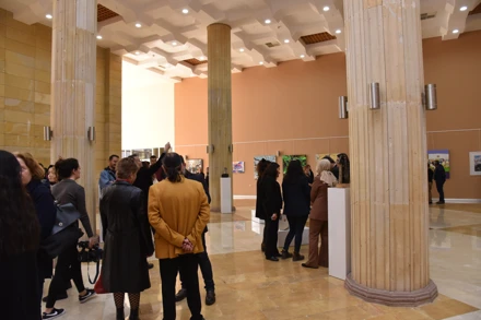 "yeniden..." temalı sergi